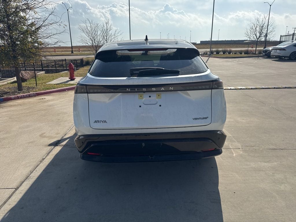 2023 Nissan Ariya VENTURE+