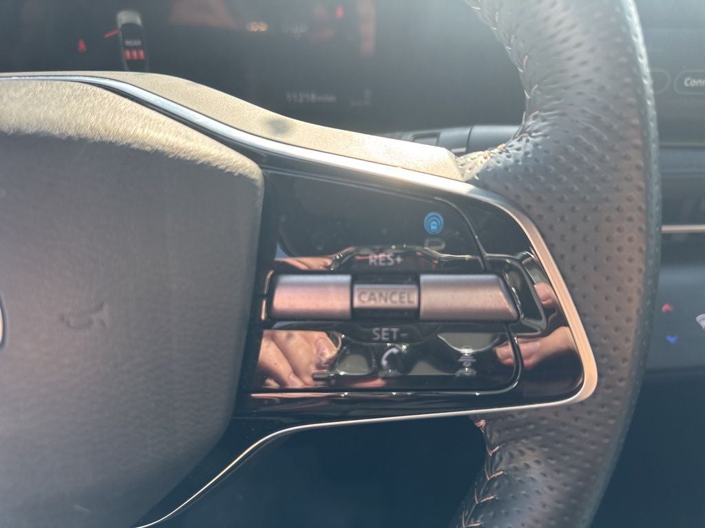 2023 Nissan Ariya VENTURE+