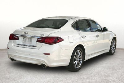 2015 INFINITI Q70 3.7