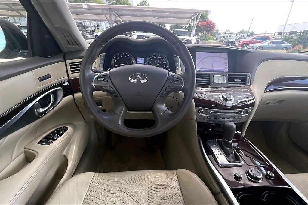 2015 INFINITI Q70 3.7