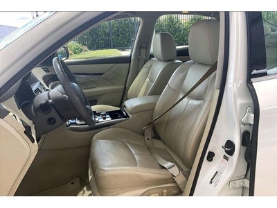2015 INFINITI Q70 3.7