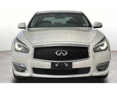 2015 INFINITI Q70 3.7