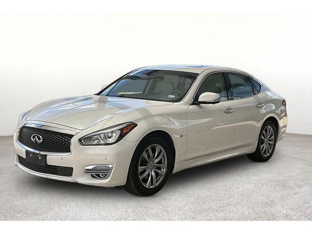 2015 INFINITI Q70 3.7
