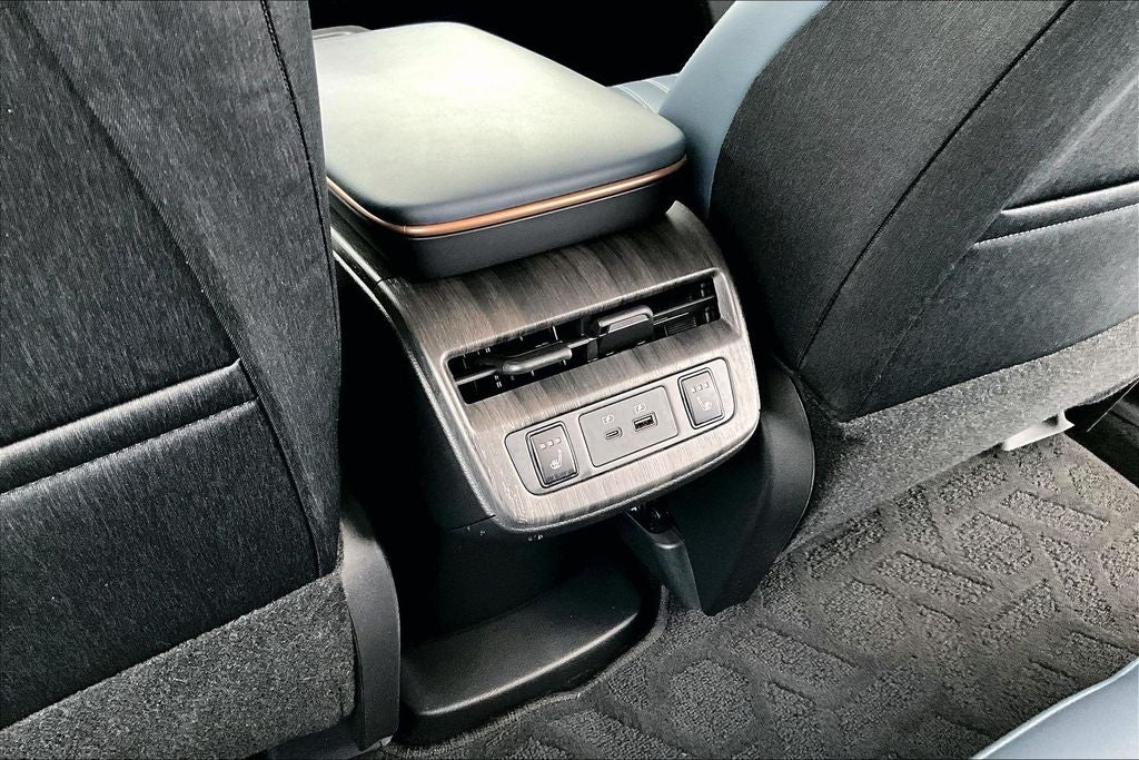 2024 Nissan Ariya PLATINUM+ e-4ORCE