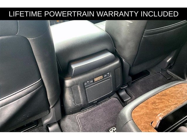 2017 INFINITI QX80 Signature Edition