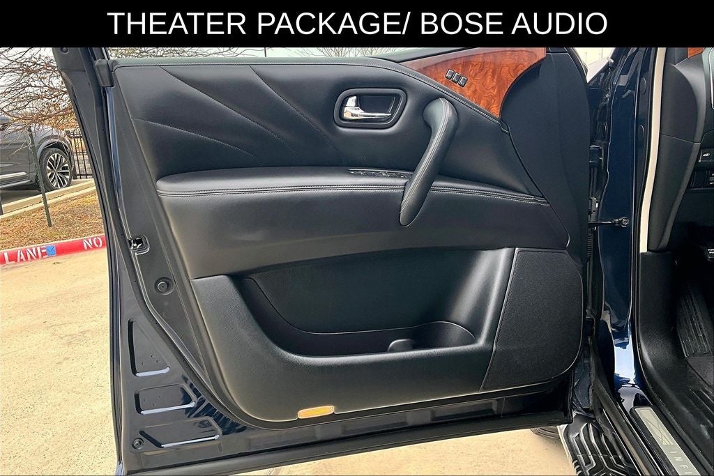 2017 INFINITI QX80 Base