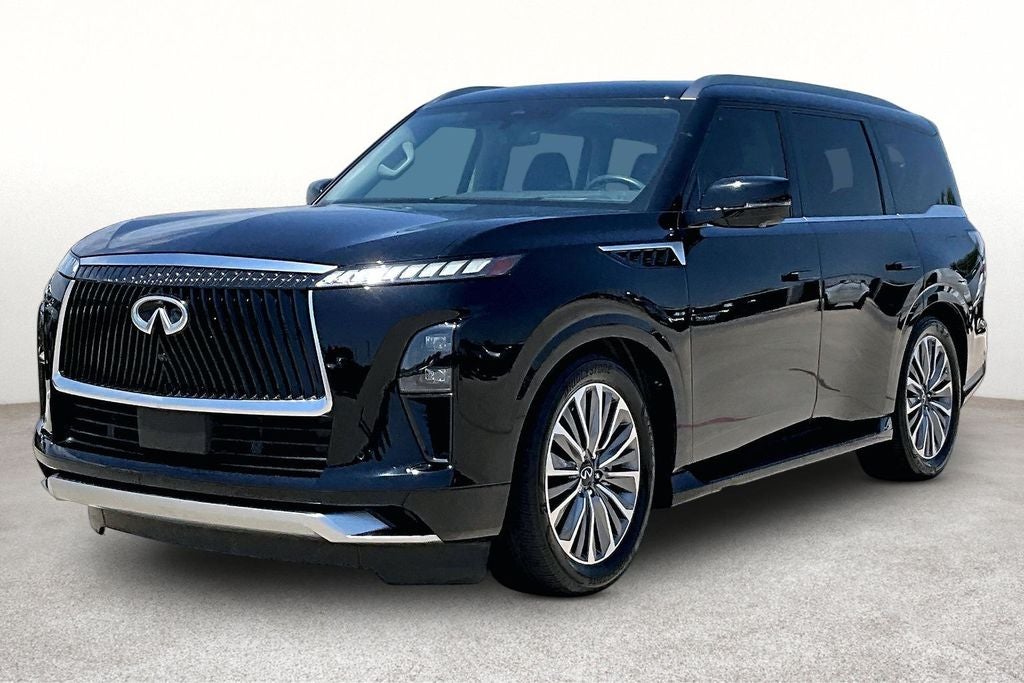 2025 INFINITI QX80 LUXE