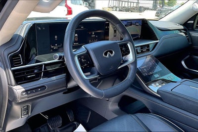 2025 INFINITI QX80 LUXE