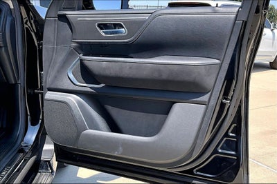 2025 INFINITI QX80 LUXE