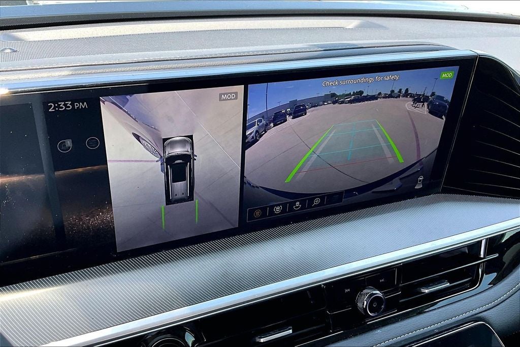 2025 INFINITI QX80 LUXE