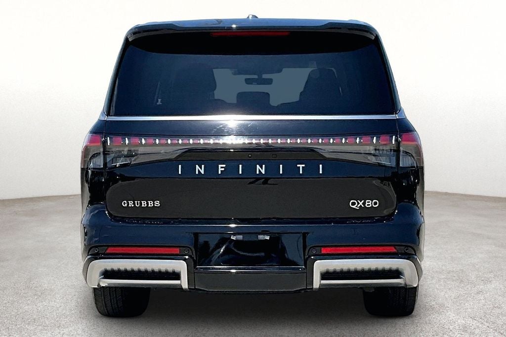 2025 INFINITI QX80 LUXE