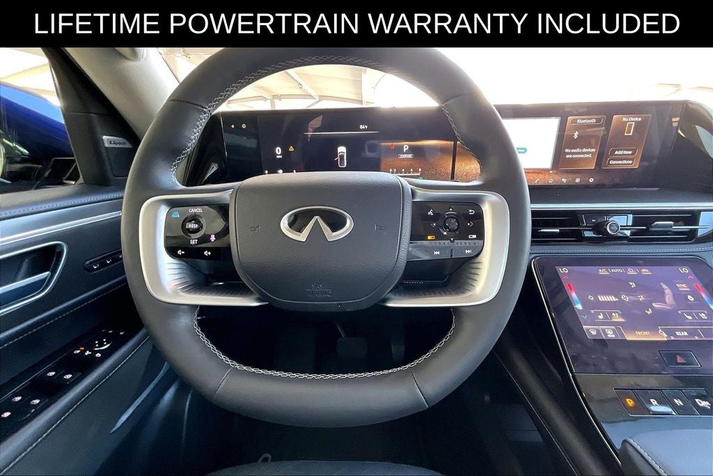 2025 INFINITI QX80 LUXE