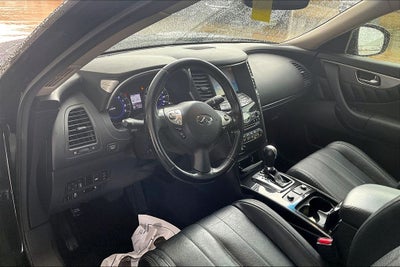 2017 INFINITI QX70 Base