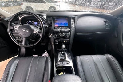 2017 INFINITI QX70 Base