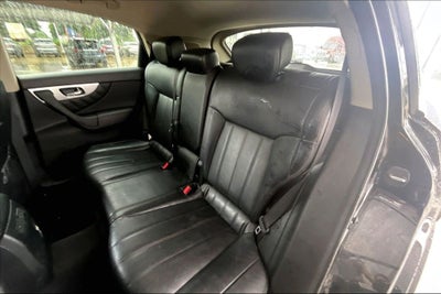 2017 INFINITI QX70 Base