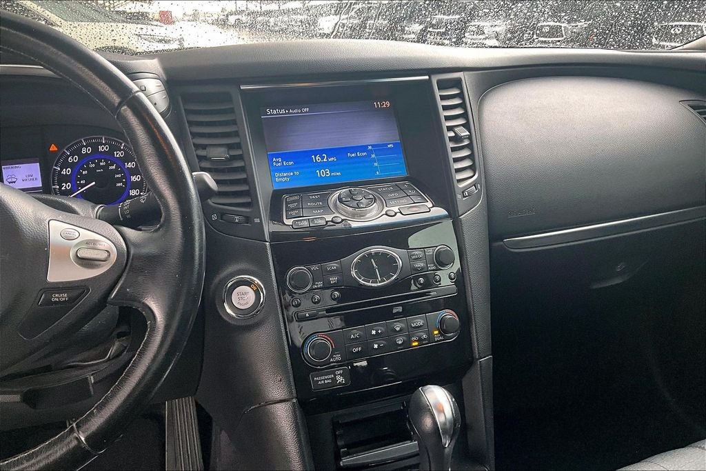 2017 INFINITI QX70 Base