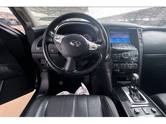 2017 INFINITI QX70 Base