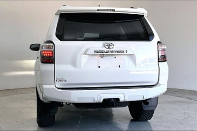 2022 Toyota 4Runner SR5