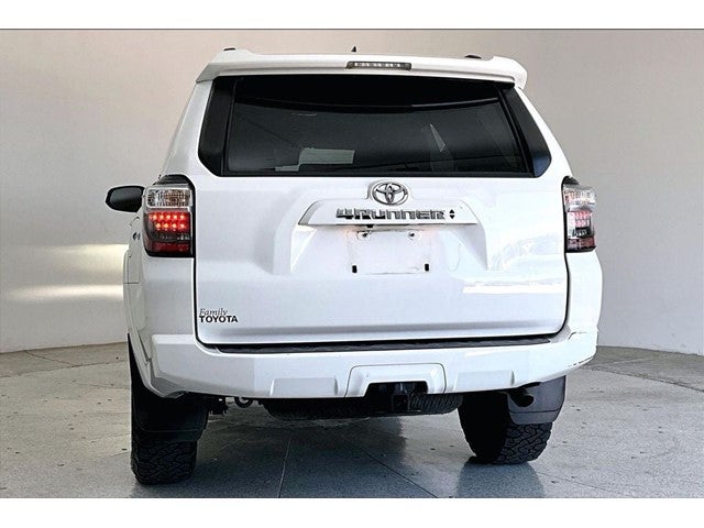 2022 Toyota 4Runner SR5