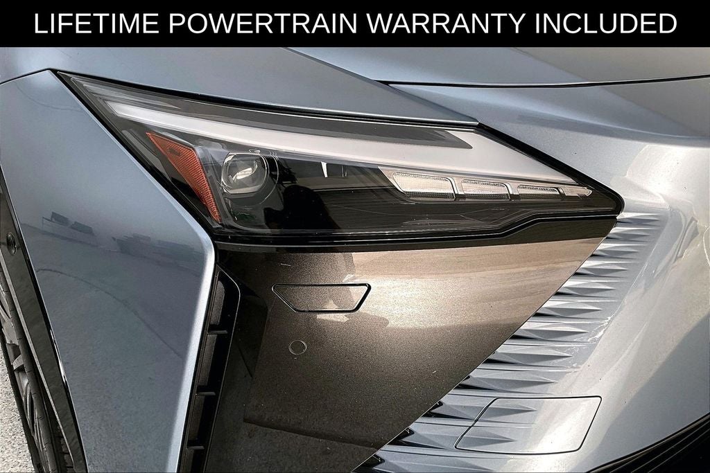2023 Lexus RZ 450e Luxury