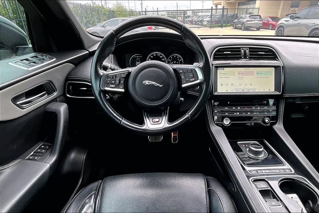 2017 Jaguar F-PACE S