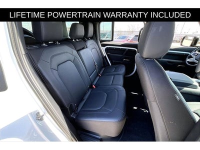 2025 Land Rover Defender 110 S