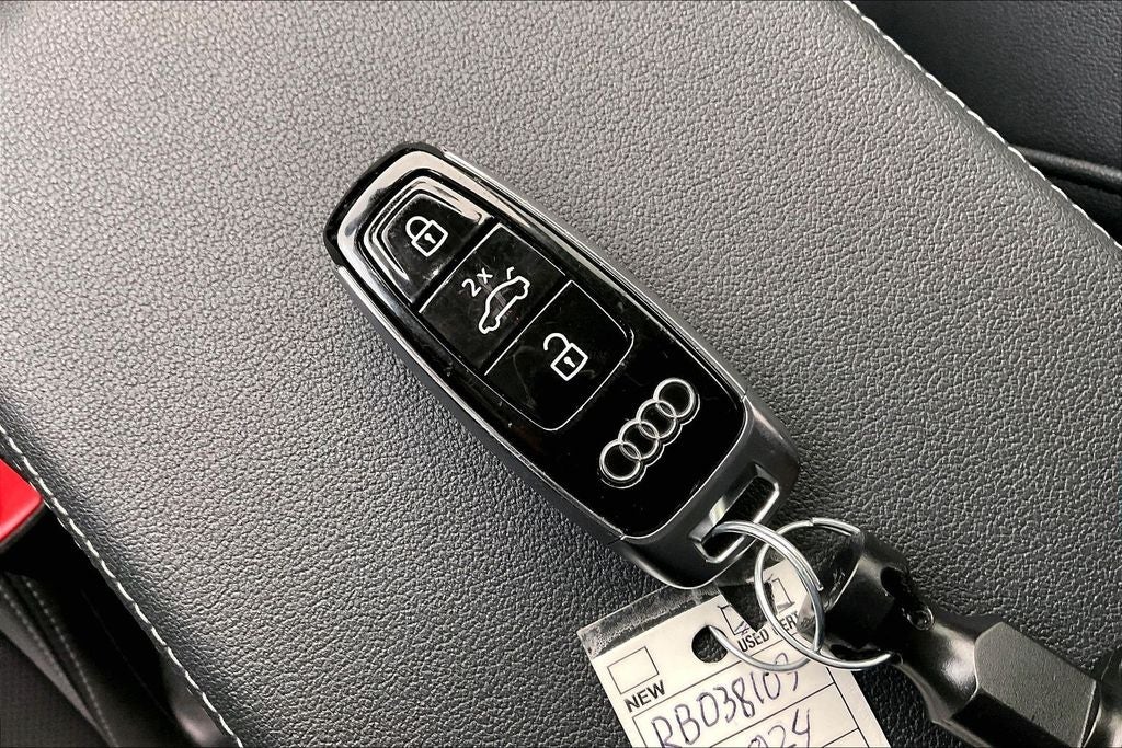 2024 Audi Q8 e-tron Premium Plus quattro