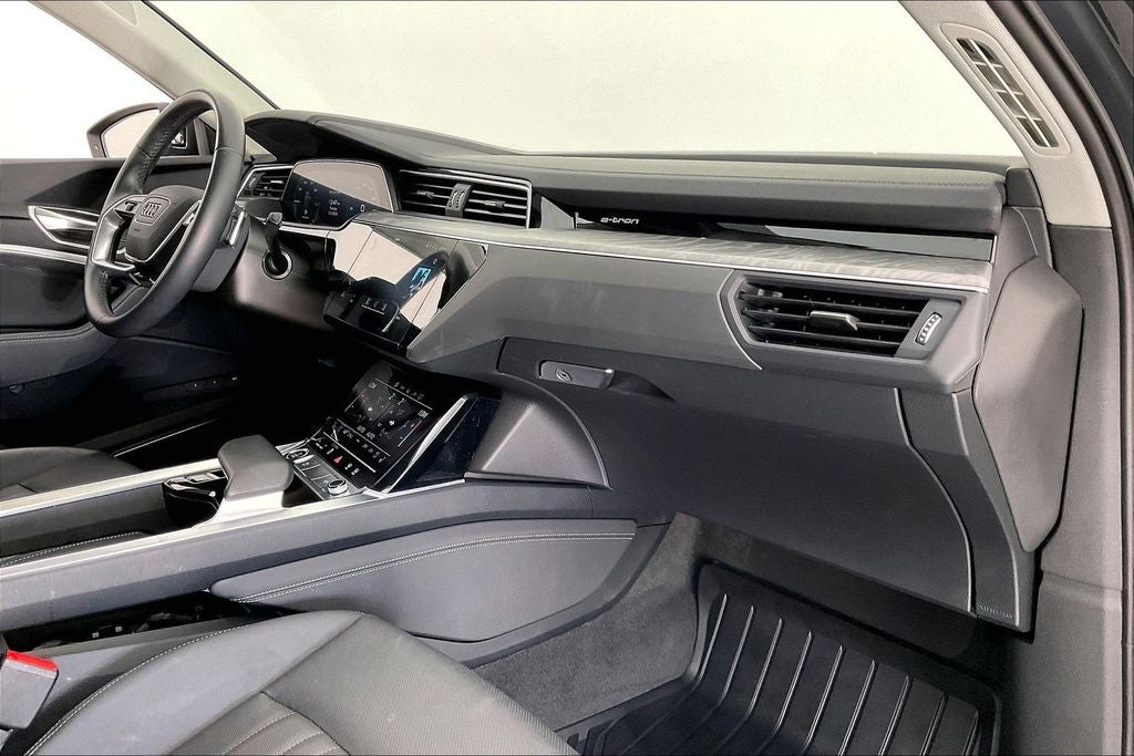 2024 Audi Q8 e-tron Premium Plus quattro