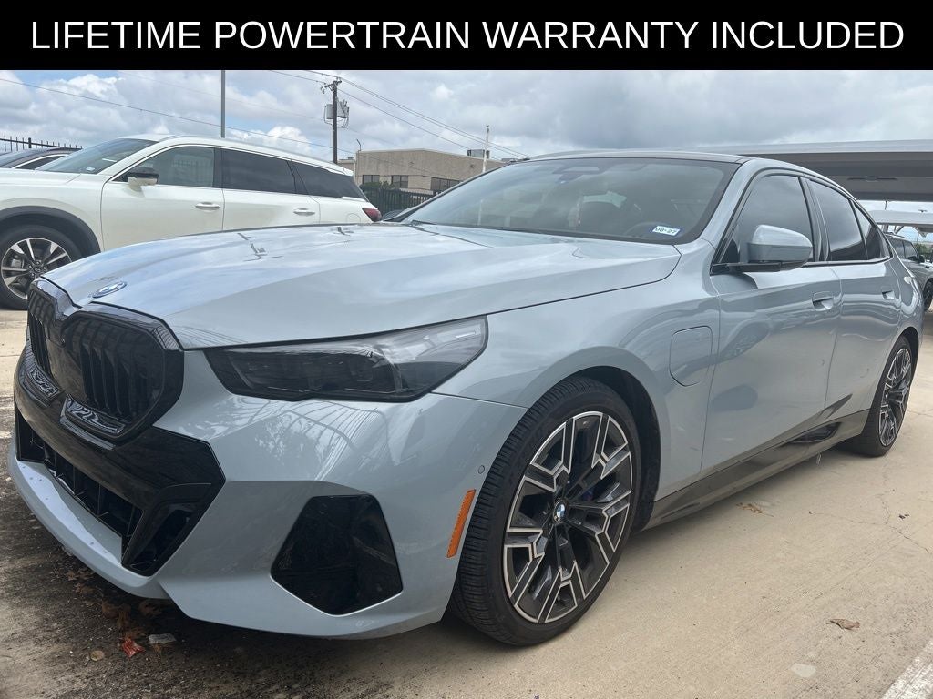 2026 BMW 5 Series 550e xDrive