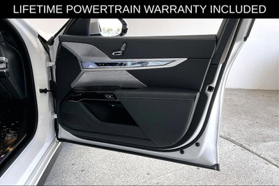 2026 BMW 7 Series 740i