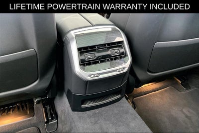 2026 BMW 7 Series 740i
