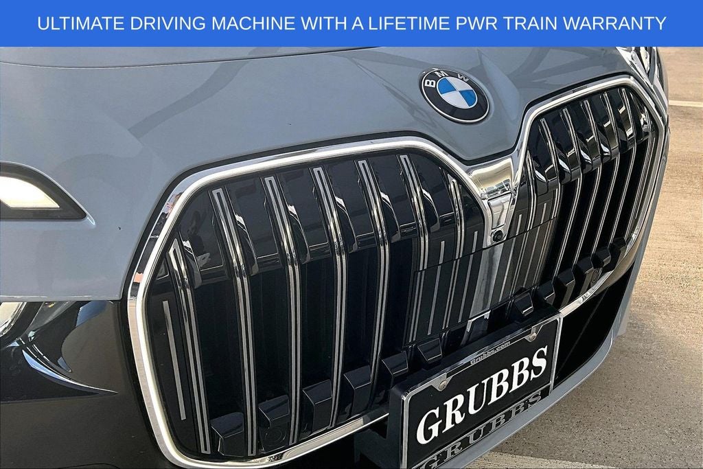 2025 BMW 7 Series 740i