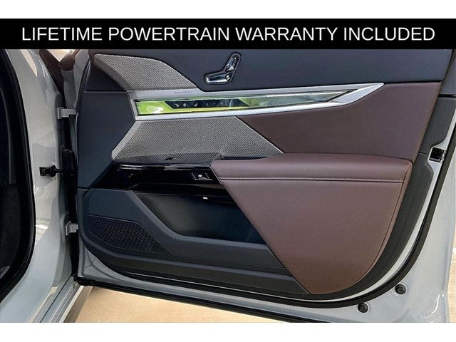 2025 BMW 7 Series 740i xDrive M Sport