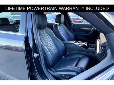 2025 BMW 5 Series 530i xDrive