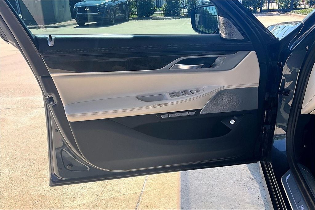 2017 BMW 7 Series 750i