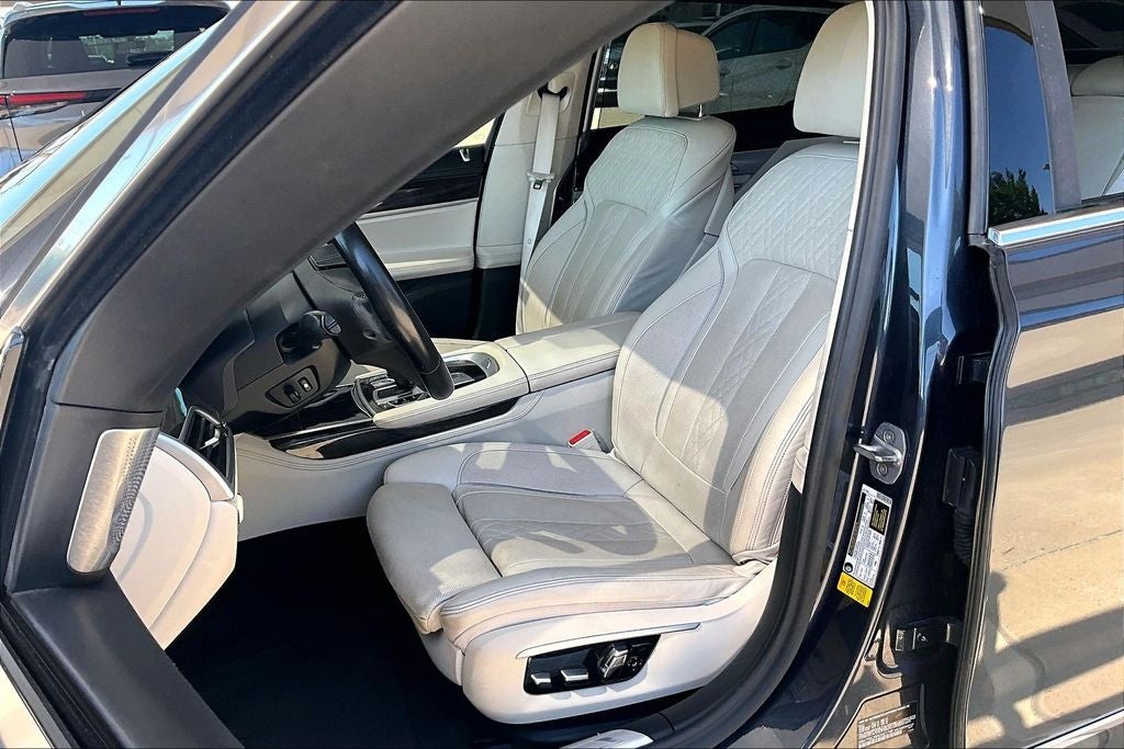 2017 BMW 7 Series 750i