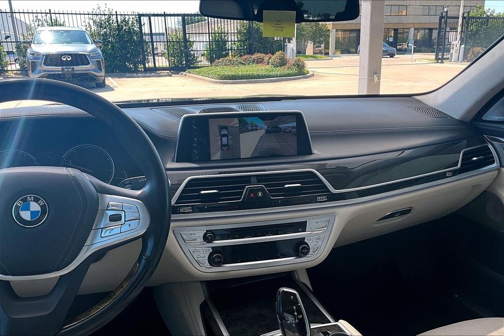 2017 BMW 7 Series 750i