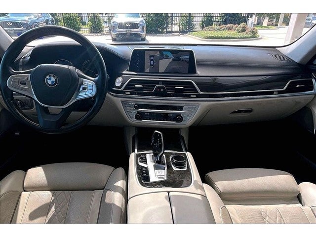 2017 BMW 7 Series 750i