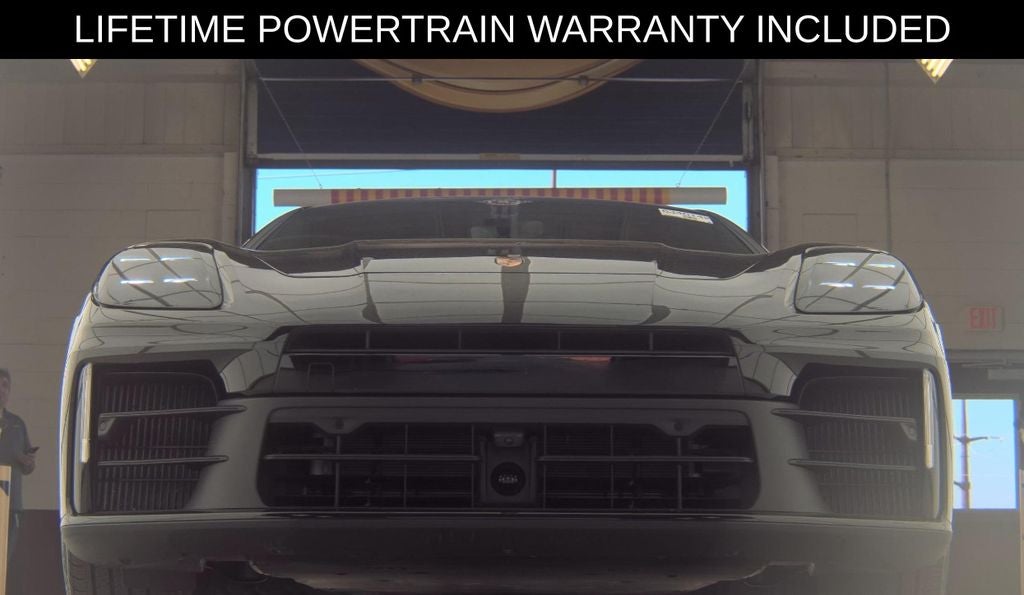 2025 Porsche Panamera 4