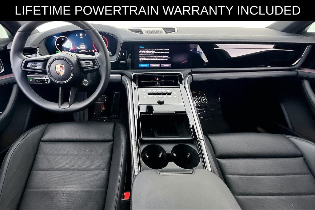 2025 Porsche Panamera 4
