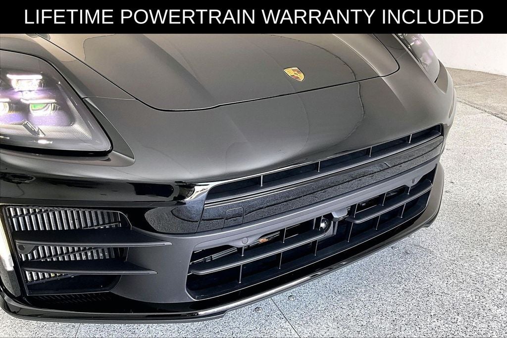 2025 Porsche Panamera 4