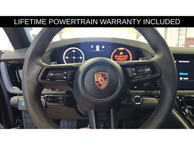 2025 Porsche Panamera 4