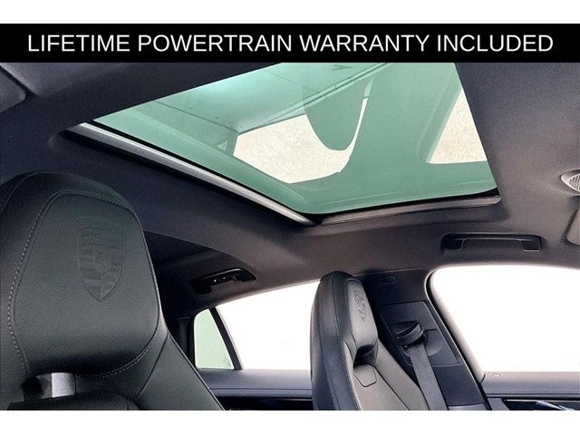 2025 Porsche Panamera 4
