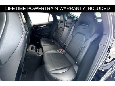 2025 Porsche Panamera 4