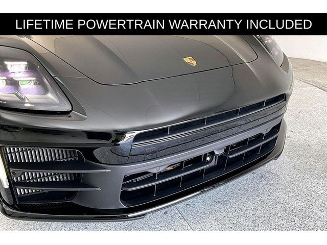 2025 Porsche Panamera 4