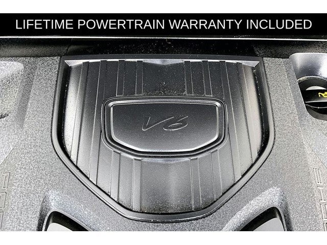 2025 Porsche Panamera 4