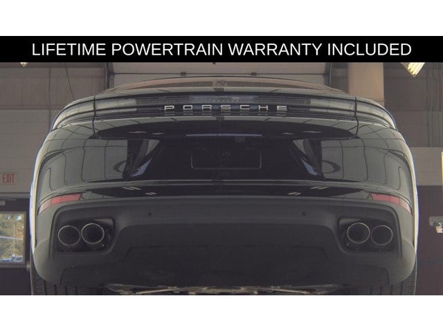 2025 Porsche Panamera 4