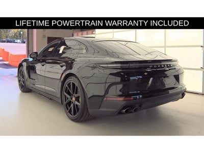 2025 Porsche Panamera 4