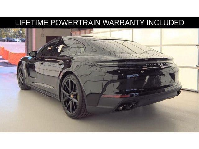 2025 Porsche Panamera 4