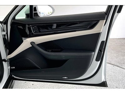 2024 Porsche Panamera Base